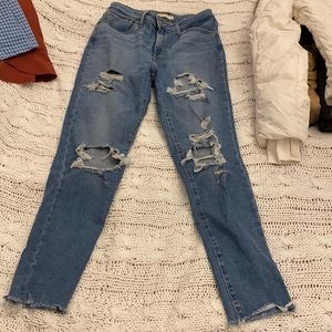 Levi’s ripped jeans